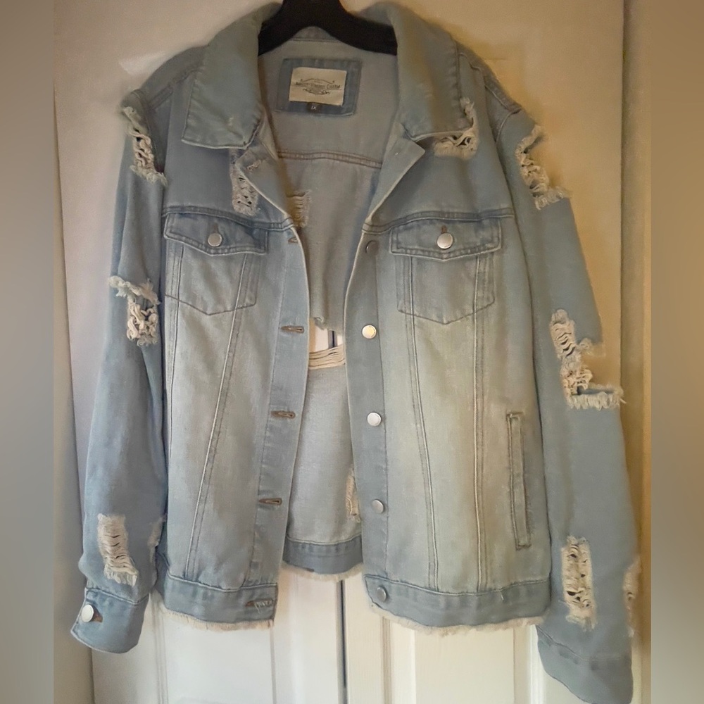 Ashley Vintage Charm Light Blue Distressed Denim Jacket Size 1X - Picture 2 of 14